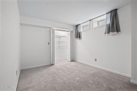 17 Conway Circle Loudonville NY 12211