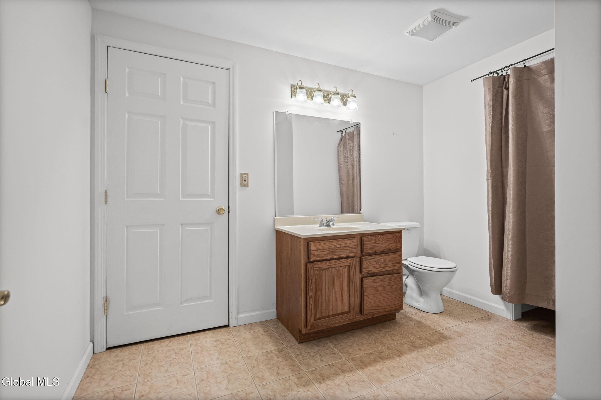 17 Conway Circle Loudonville NY 12211