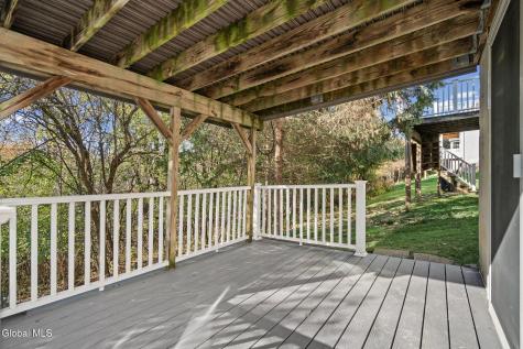 17 Conway Circle Loudonville NY 12211