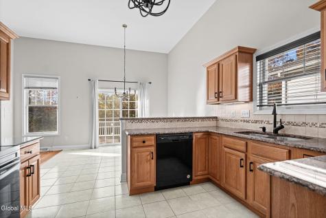 17 Conway Circle Loudonville NY 12211
