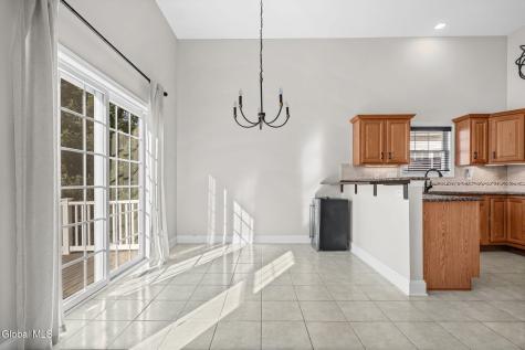 17 Conway Circle Loudonville NY 12211