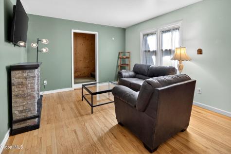 5 Alta Road Albany NY 12205