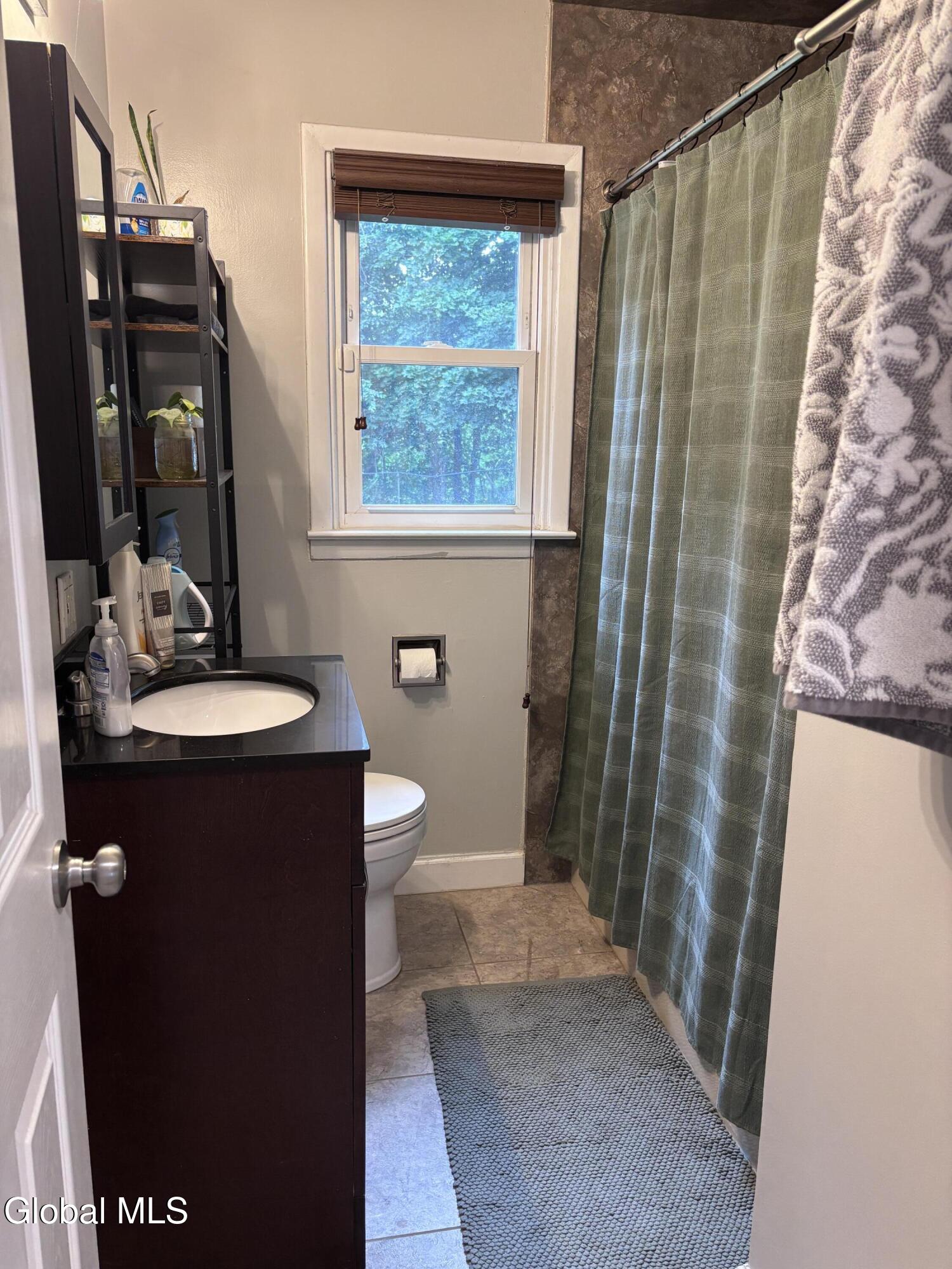 905 3rd Avenue Troy NY 12182