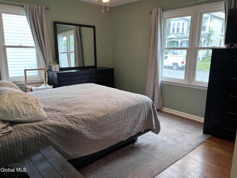 905 3rd Avenue Troy NY 12182