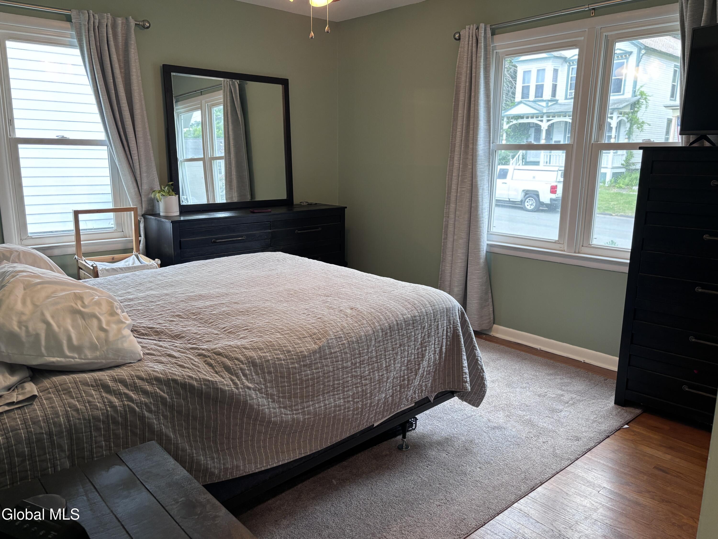 905 3rd Avenue Troy NY 12182