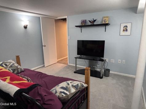 905 3rd Avenue Troy NY 12182