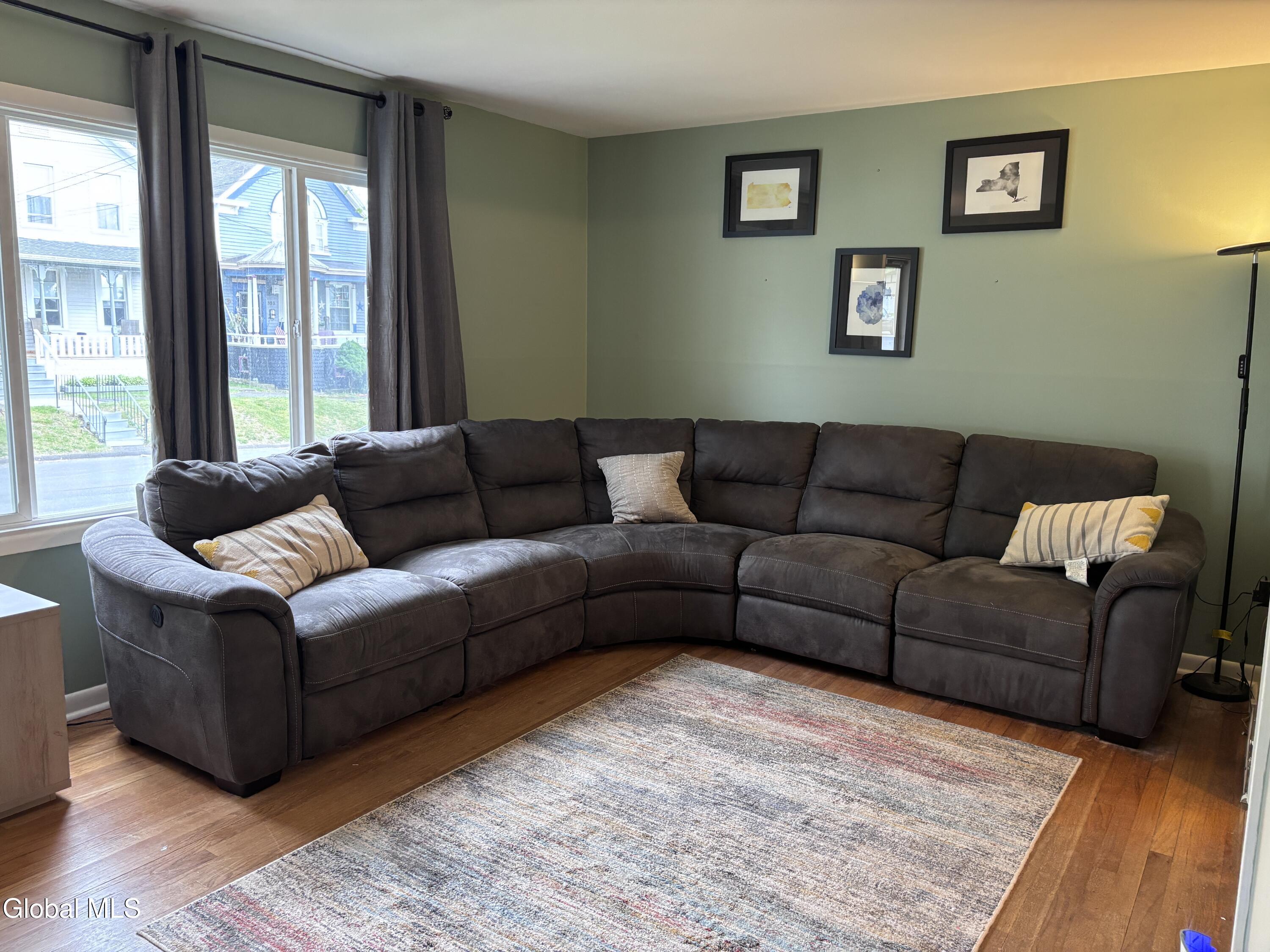 905 3rd Avenue Troy NY 12182