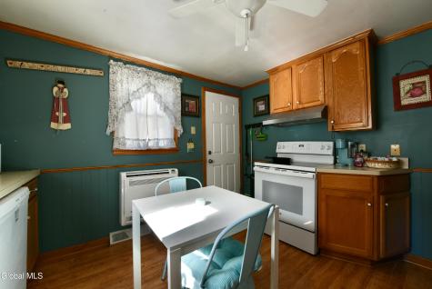 27 Sidney Avenue Waterford NY 12188