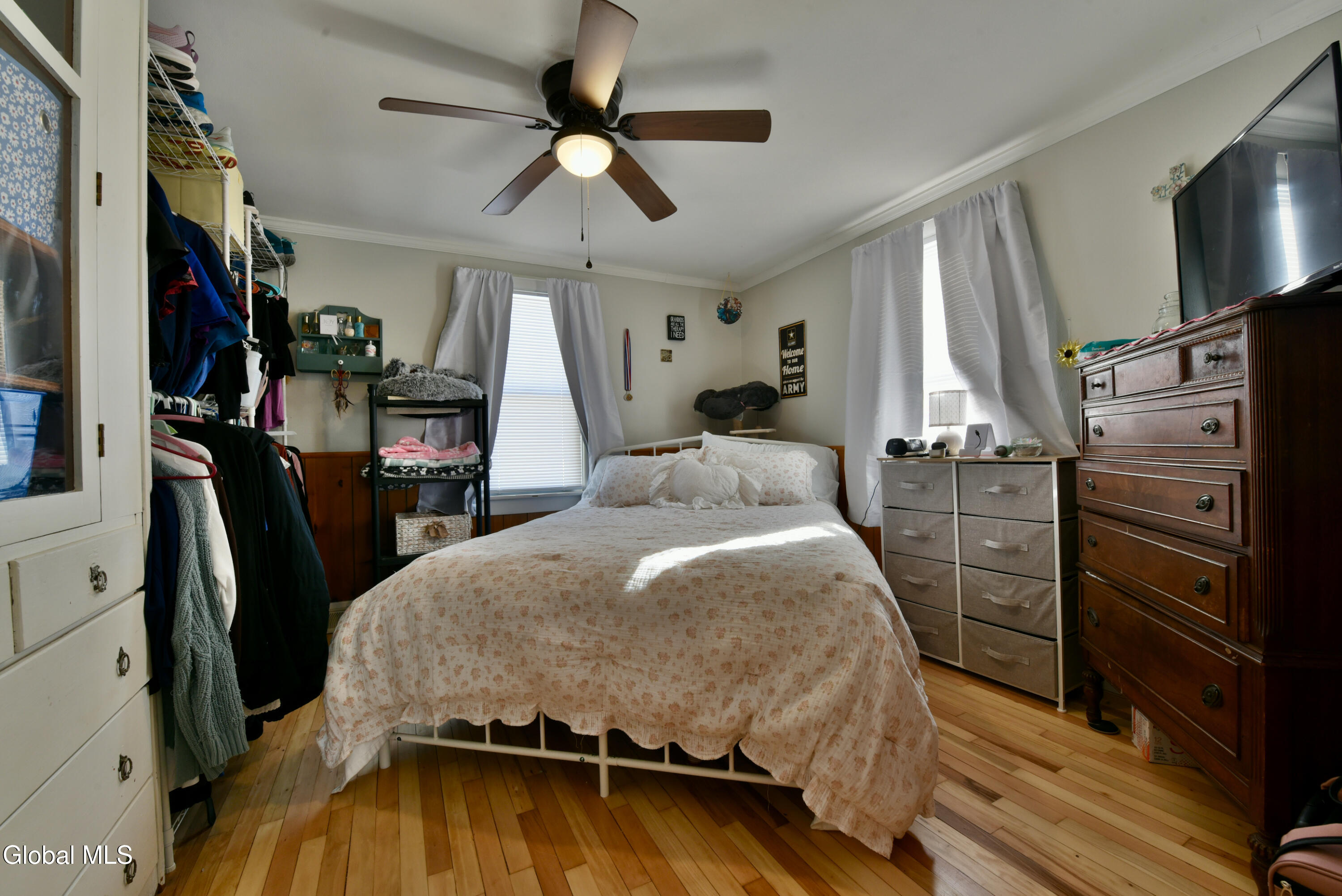 27 Sidney Avenue Waterford NY 12188