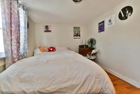 27 Sidney Avenue Waterford NY 12188