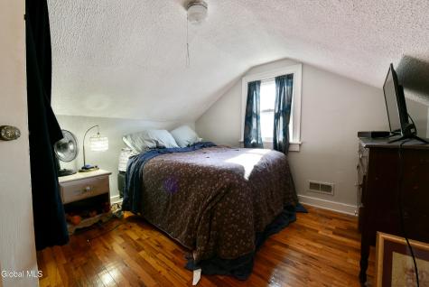 27 Sidney Avenue Waterford NY 12188
