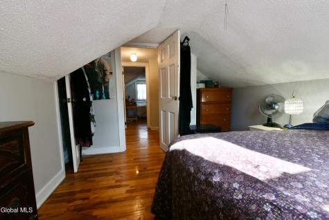 27 Sidney Avenue Waterford NY 12188
