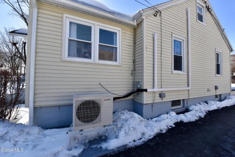 27 Sidney Avenue Waterford NY 12188