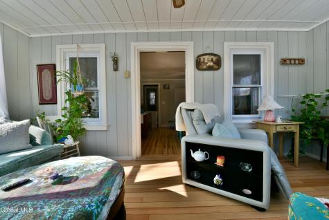 27 Sidney Avenue Waterford NY 12188