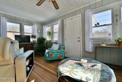 27 Sidney Avenue Waterford NY 12188
