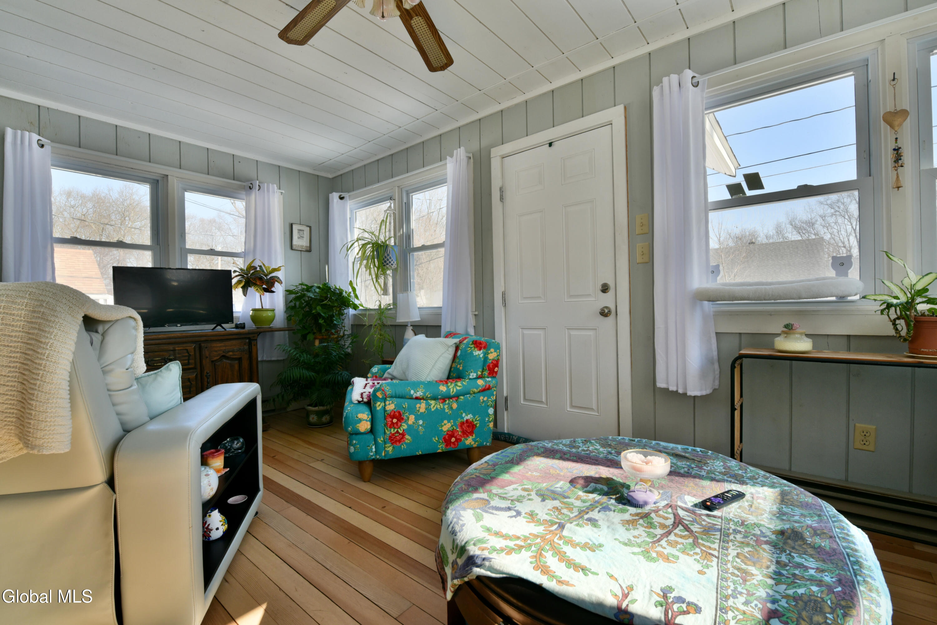 27 Sidney Avenue Waterford NY 12188