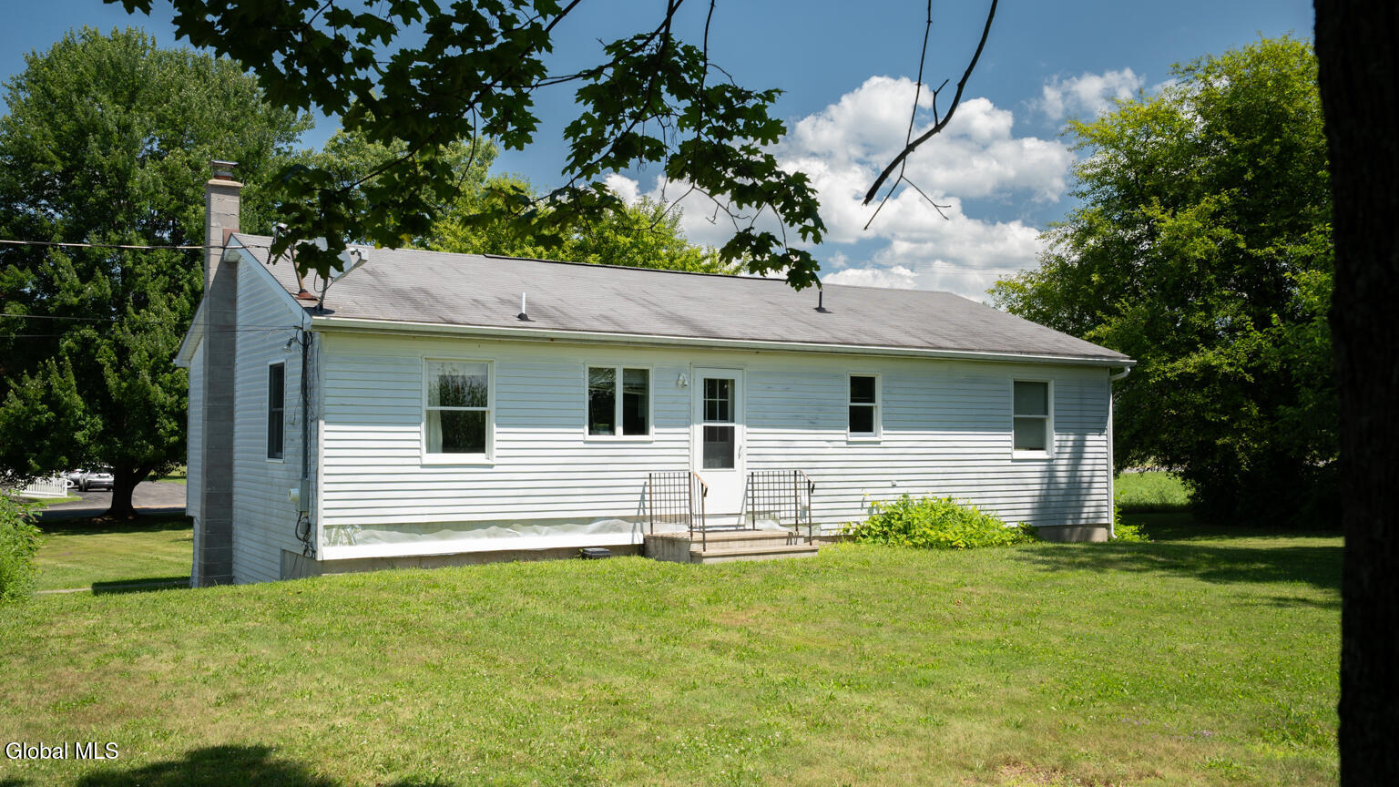 1042 Co Route 22 Ghent NY 12075
