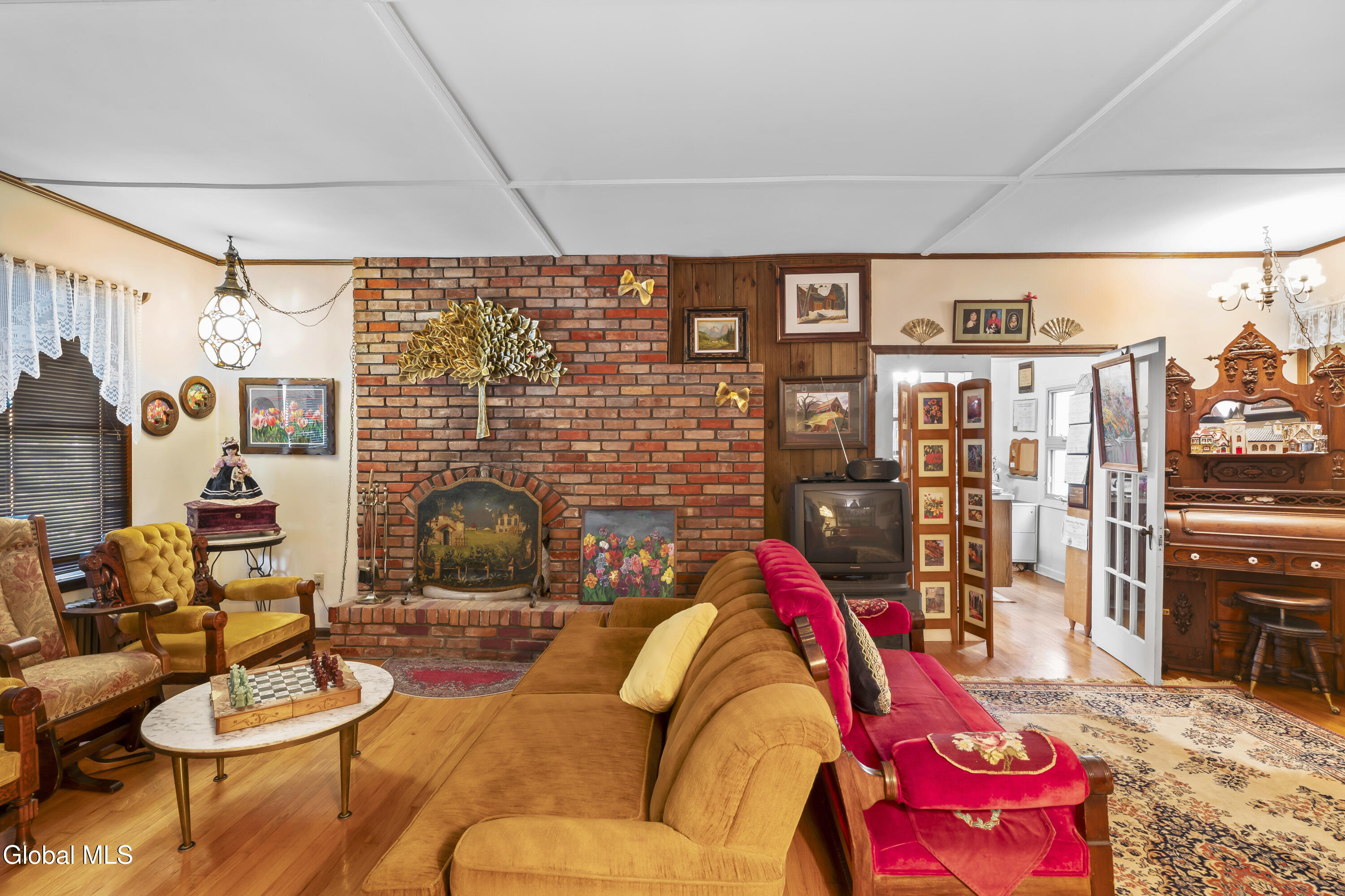 205 Regent Street Saratoga Springs NY 12866