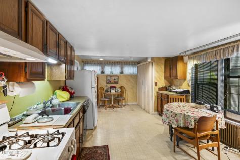 205 Regent Street Saratoga Springs NY 12866