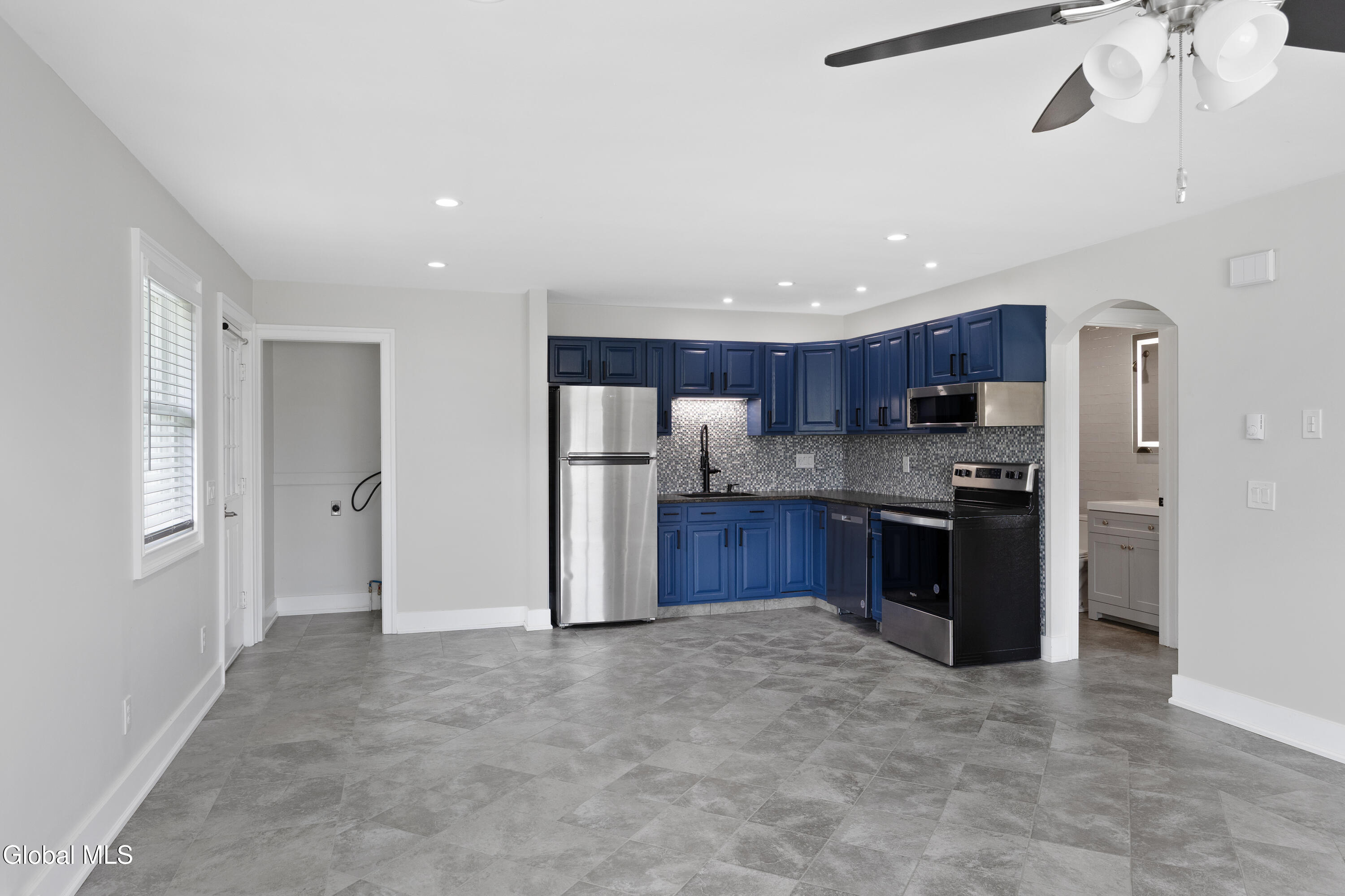 23 Flower Road Troy NY 12180