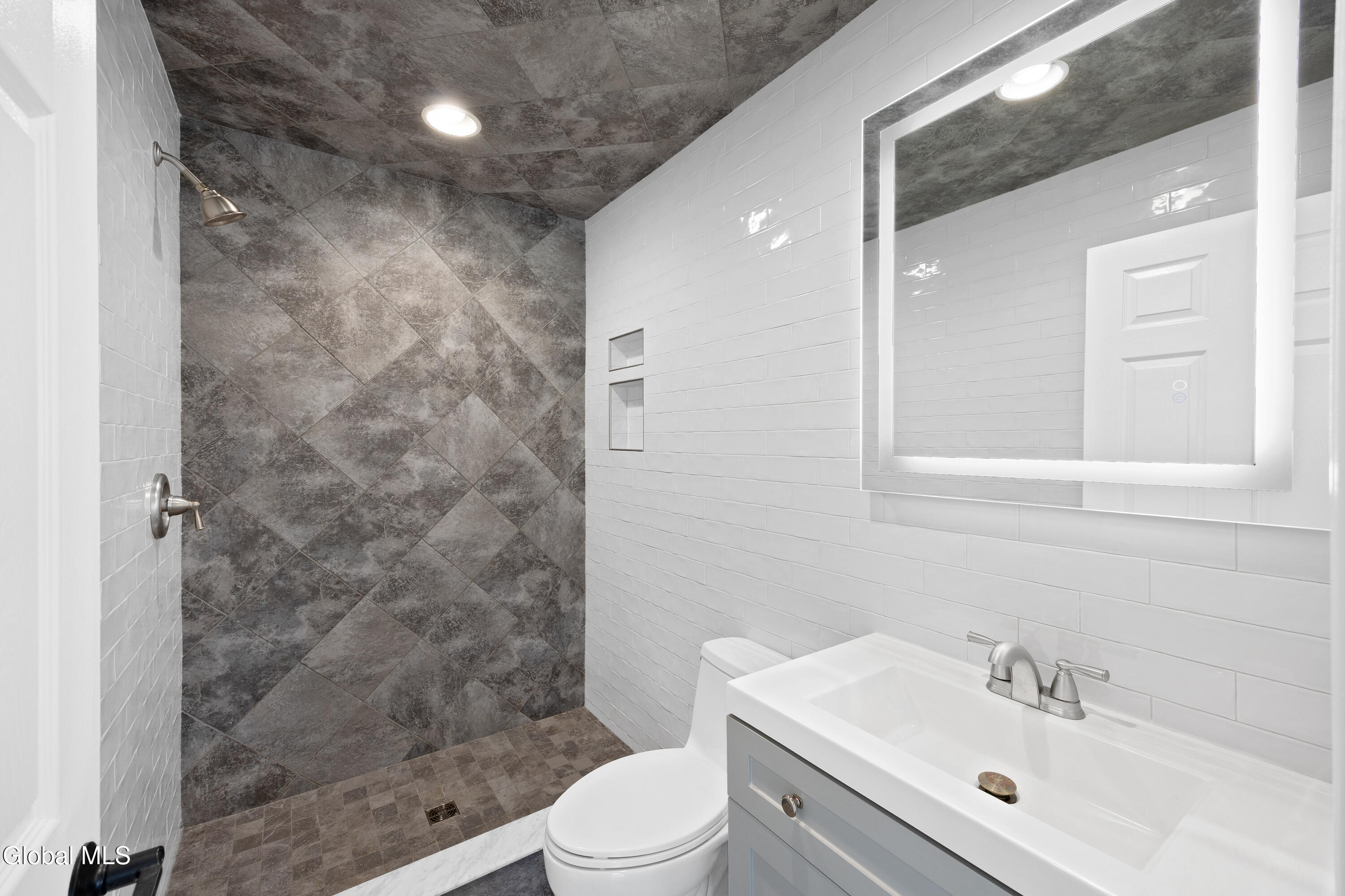 23 Flower Road Troy NY 12180