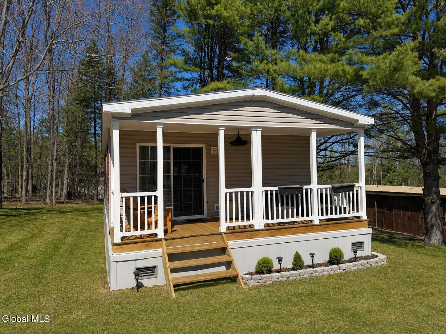 17 Easy Street Schroon Lake NY 12870