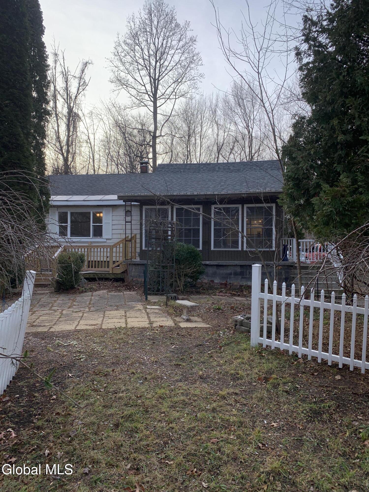 1341 Route 9w Selkirk NY 12158