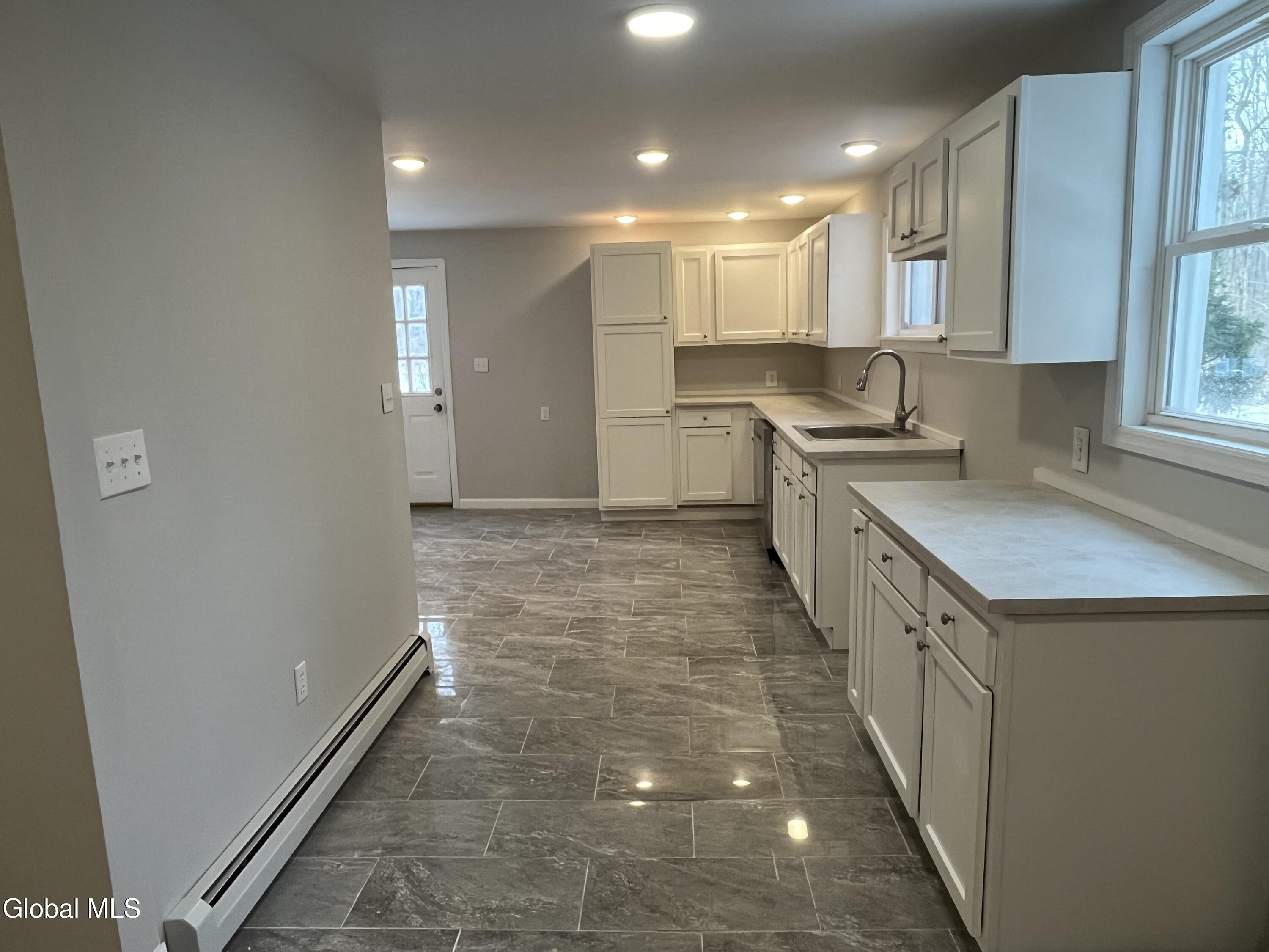 1341 Route 9w Selkirk NY 12158
