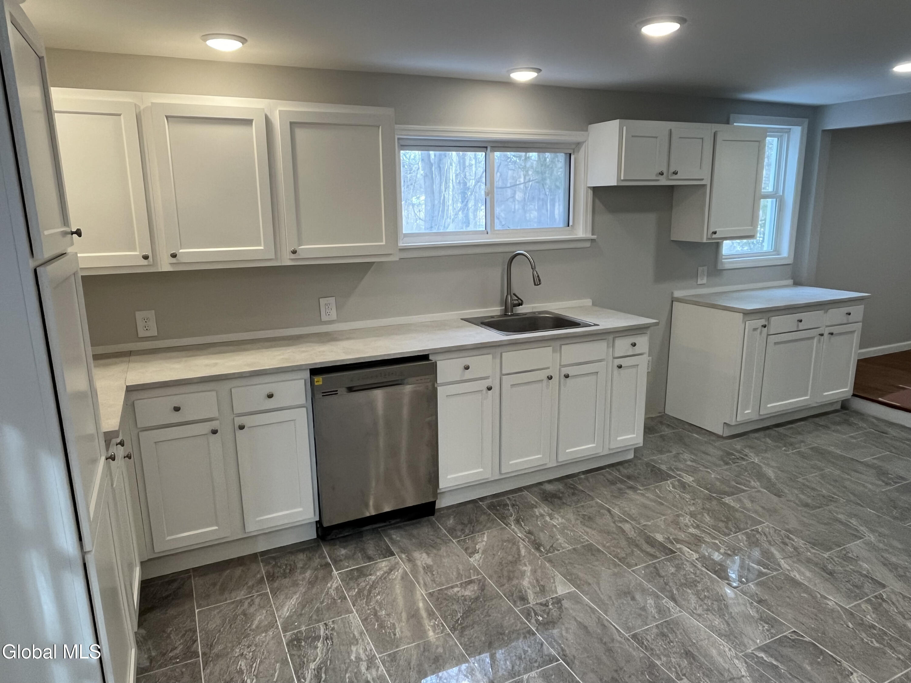 1341 Route 9w Selkirk NY 12158
