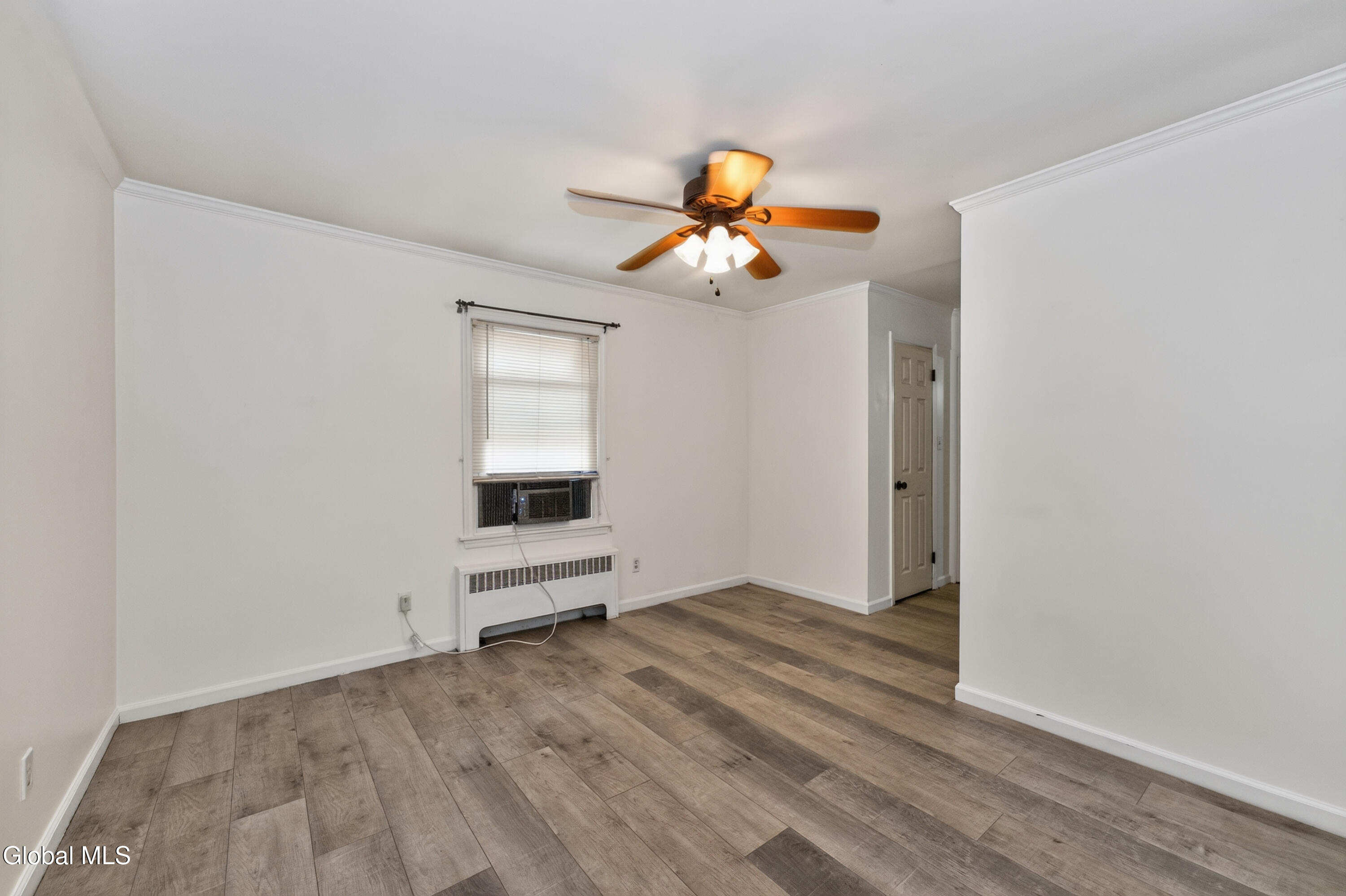 11 Leach Avenue Albany NY 12205