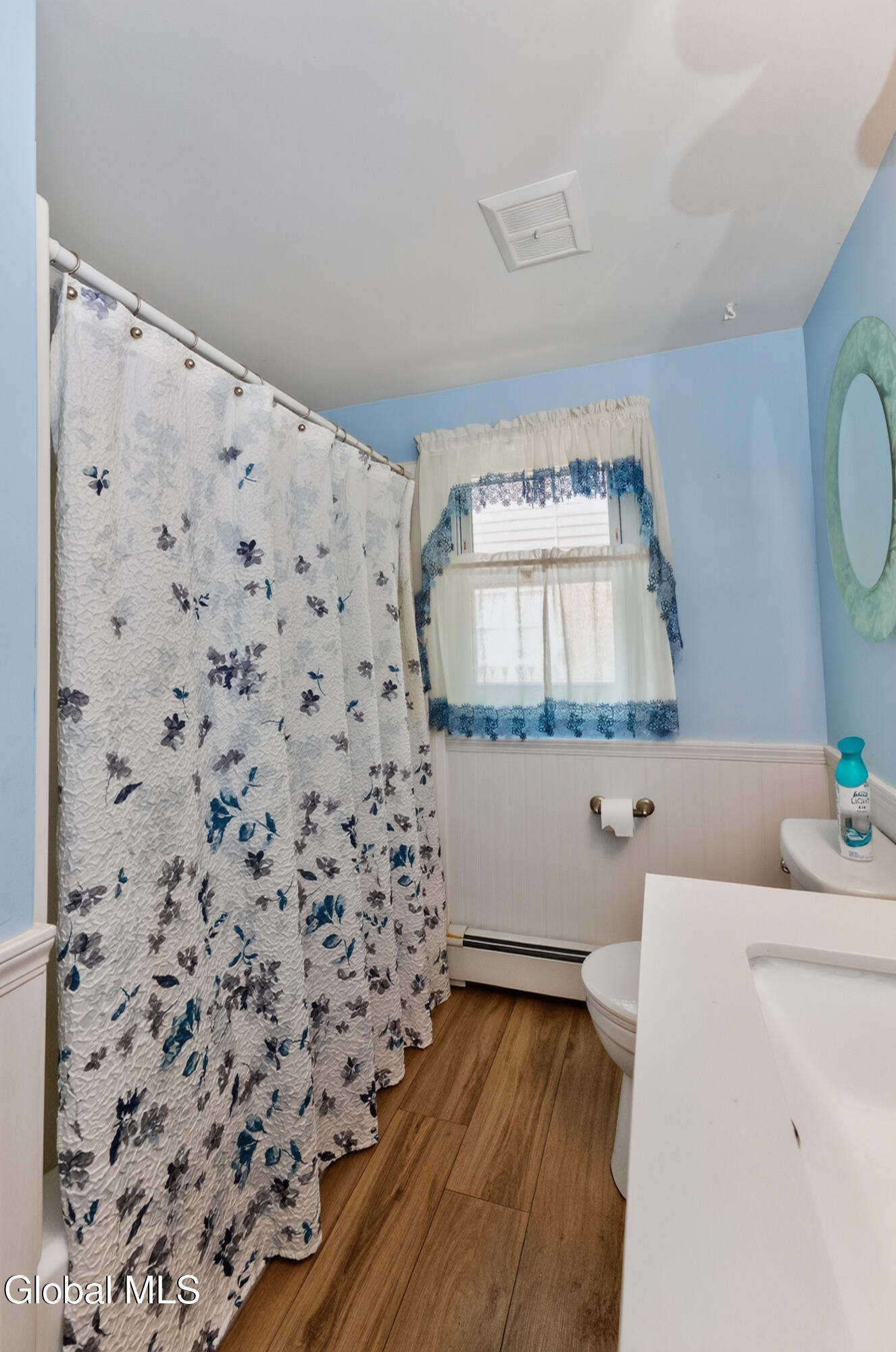 11 Leach Avenue Albany NY 12205