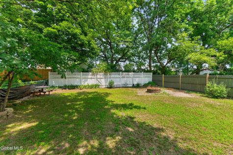 11 Leach Avenue Albany NY 12205