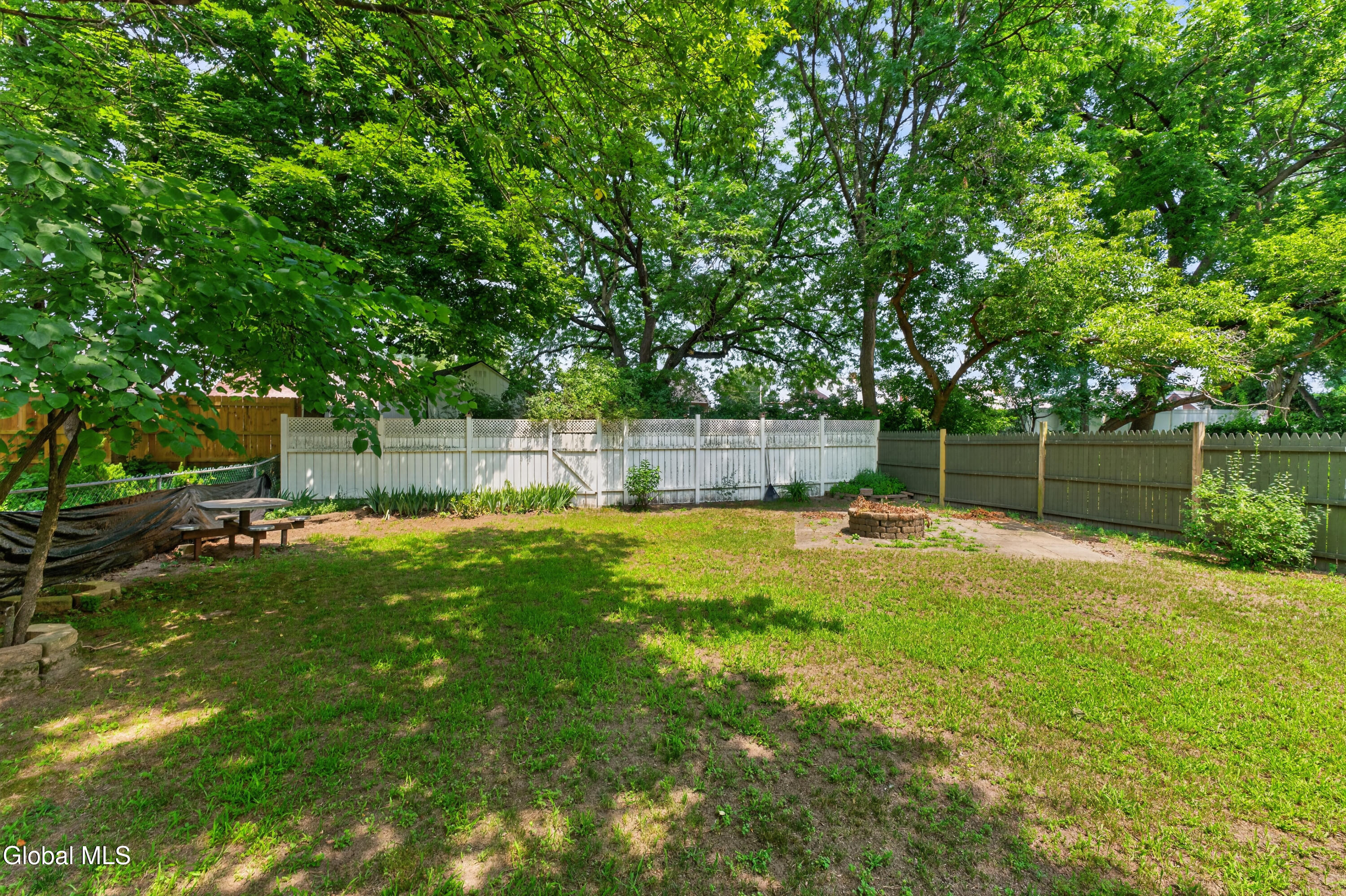 11 Leach Avenue Albany NY 12205