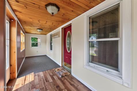 11 Leach Avenue Albany NY 12205