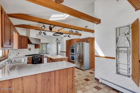 21 Pleasant Hill Drive Poestenkill NY 12140