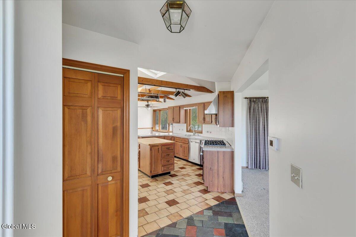 21 Pleasant Hill Drive Poestenkill NY 12140