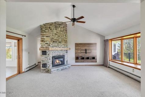 21 Pleasant Hill Drive Poestenkill NY 12140