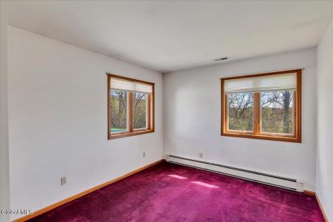 21 Pleasant Hill Drive Poestenkill NY 12140