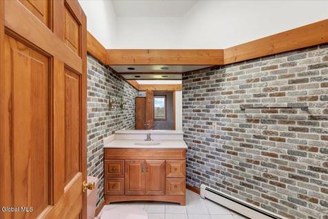 21 Pleasant Hill Drive Poestenkill NY 12140