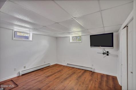 21 Pleasant Hill Drive Poestenkill NY 12140