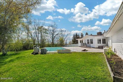 21 Pleasant Hill Drive Poestenkill NY 12140