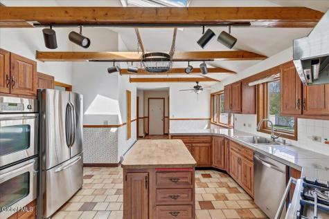 21 Pleasant Hill Drive Poestenkill NY 12140