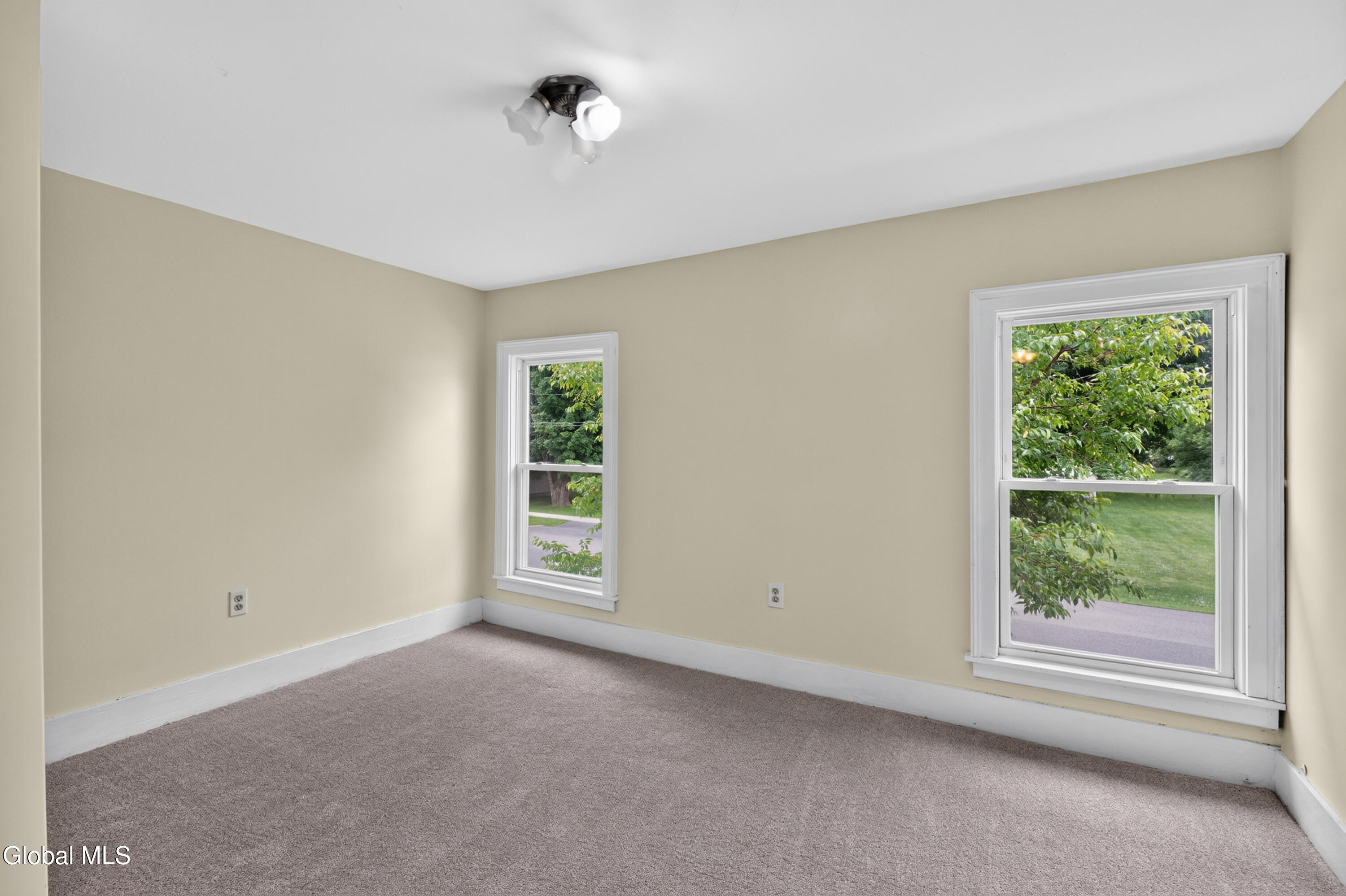 28 Vale Street Salem NY 12865