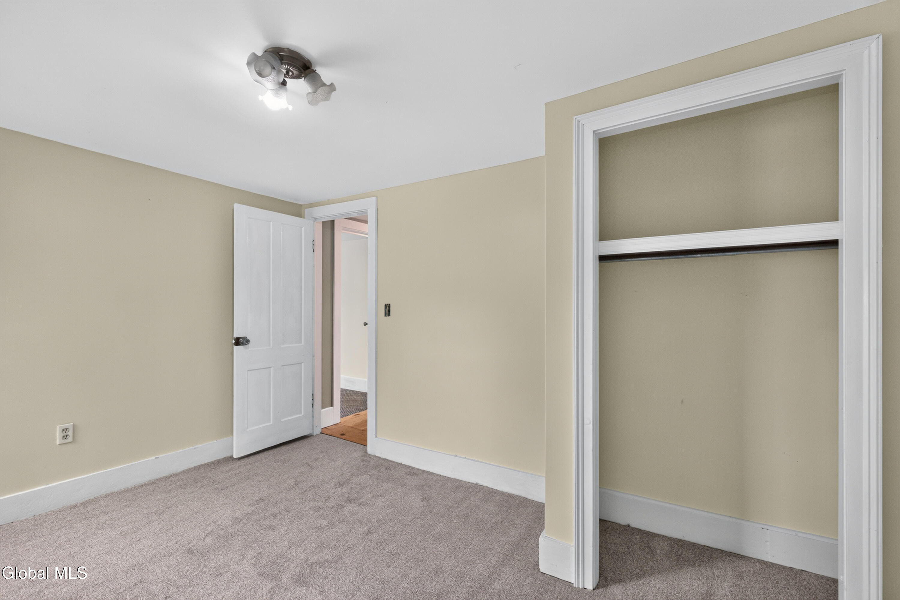 28 Vale Street Salem NY 12865