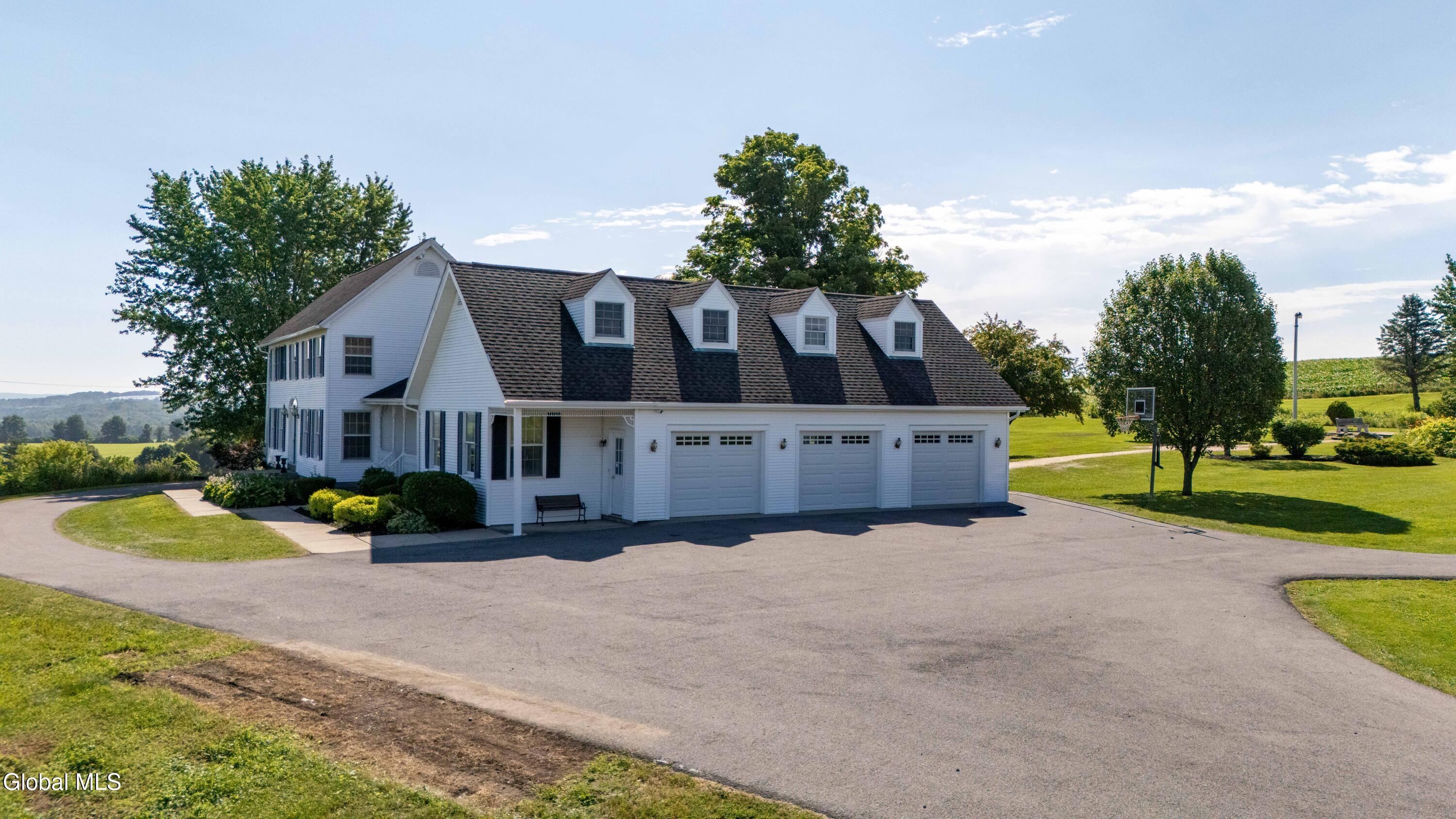 221 Denice Road Amsterdam NY 12010