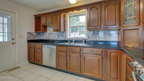 221 Denice Road Amsterdam NY 12010