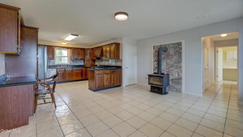 221 Denice Road Amsterdam NY 12010