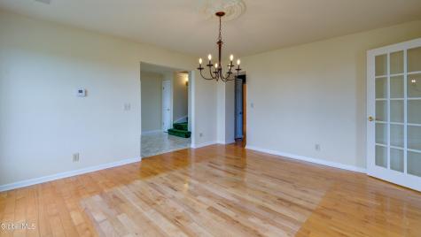 221 Denice Road Amsterdam NY 12010