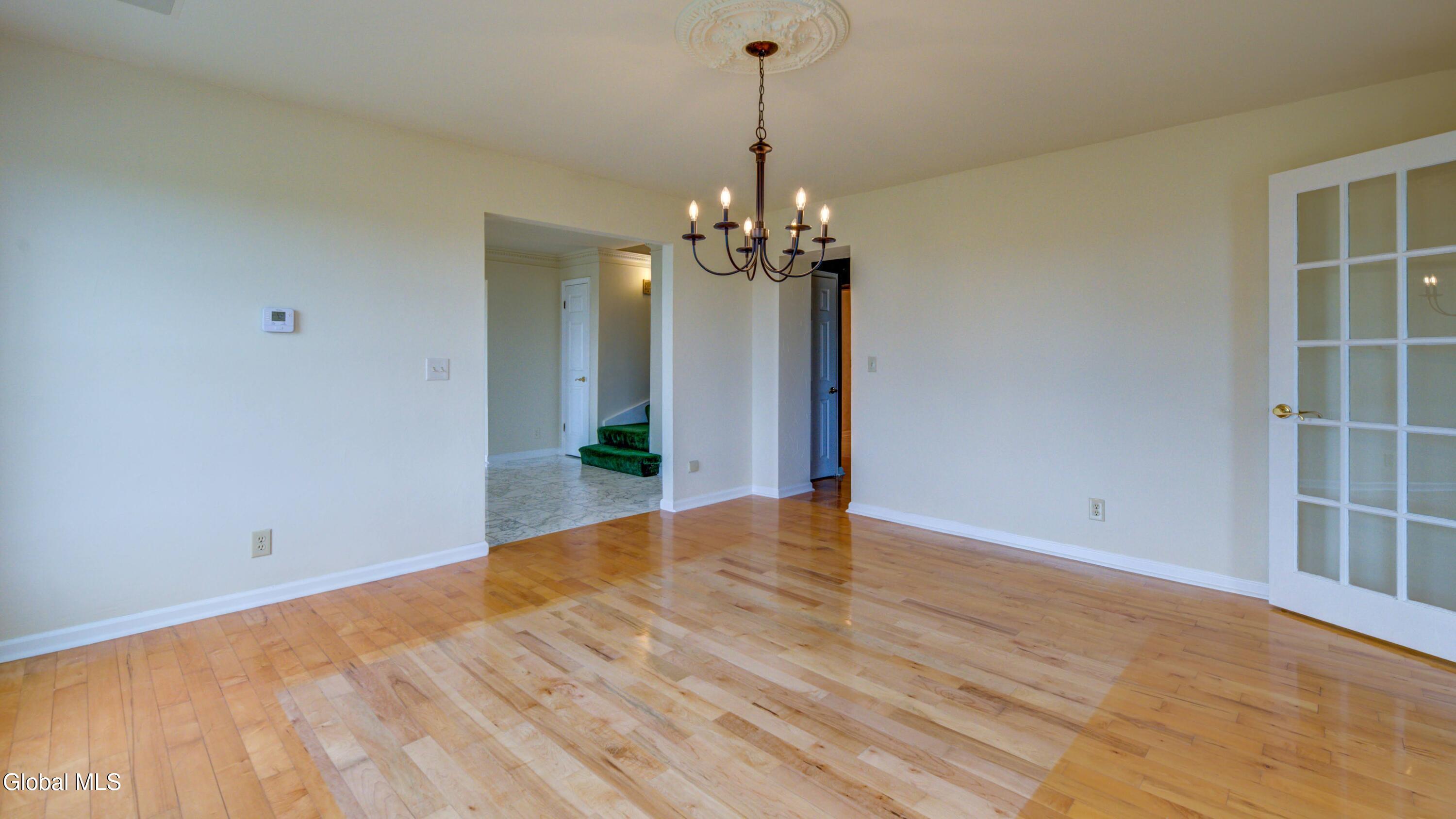 221 Denice Road Amsterdam NY 12010