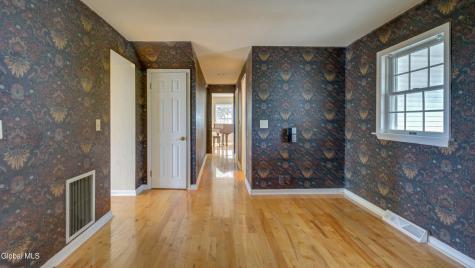 221 Denice Road Amsterdam NY 12010